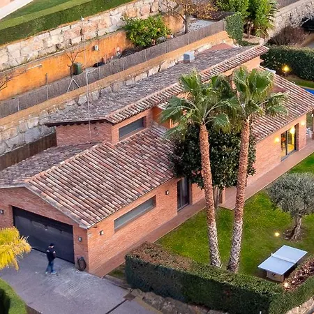 Fantastic House With Jacuzzy Ideal For Families Semesterbostad Sant Andreu de Llavaneres