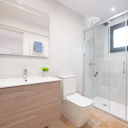 Fantastic House With Jacuzzy Ideal For Families Semesterbostad