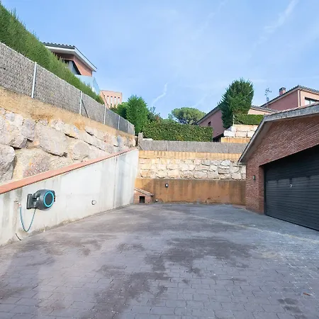 Fantastic House With Jacuzzy Ideal For Families *